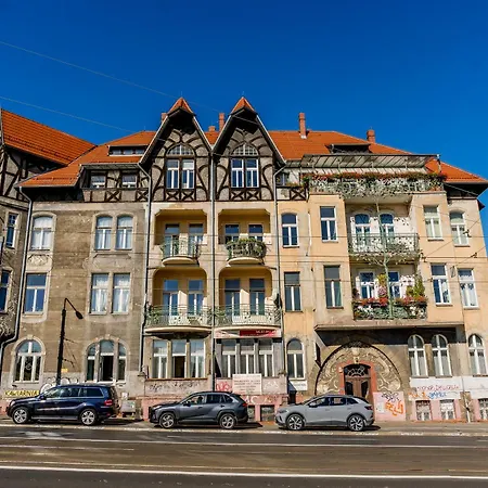 Teatralny Artistic By Bookinghost Poznań