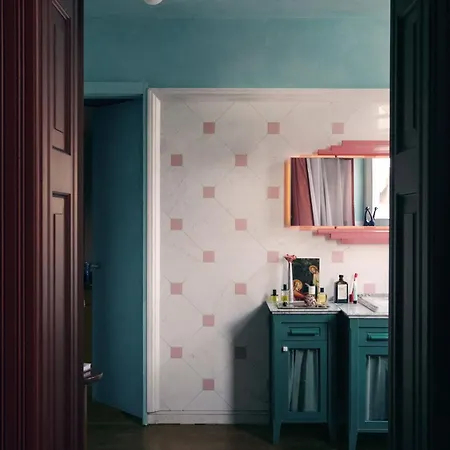 Teatralny Artistic By Bookinghost