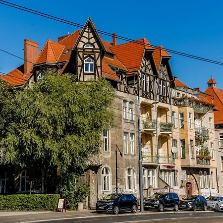 Апартаменты Teatralny Artistic By Bookinghost Познань