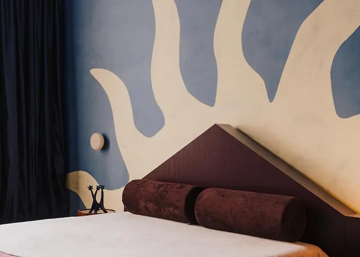 아파트 Teatralny Artistic By Bookinghost *