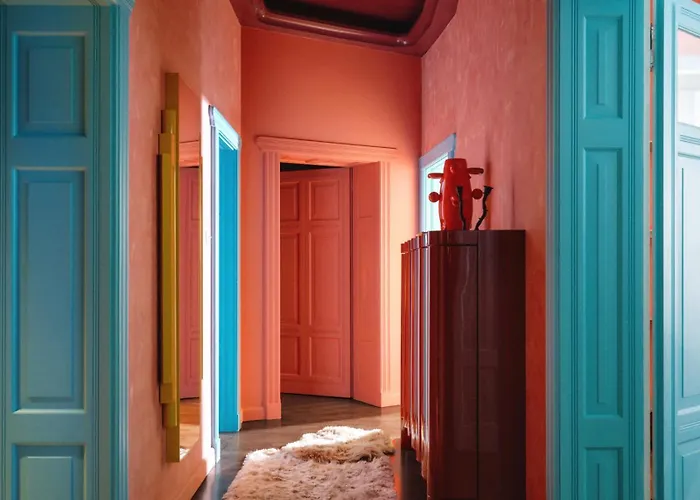 아파트 Teatralny Artistic By Bookinghost 포즈난